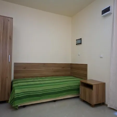 за гости гардън бийч Apartament Czernomorec