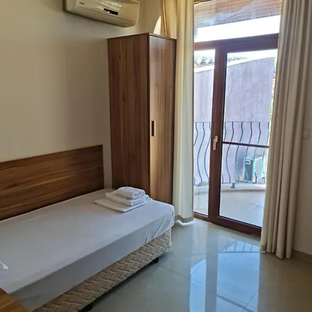 за гости гардън бийч Czernomorec