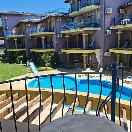 за гости гардън бийч Apartament