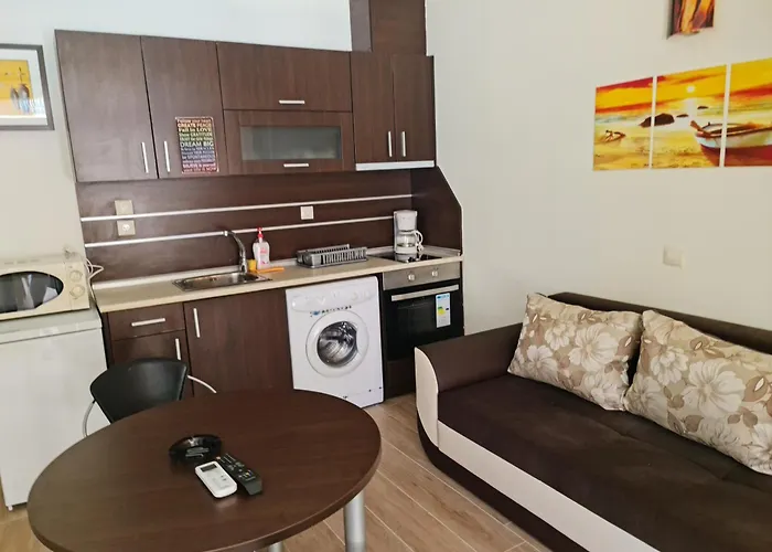 за гости гардън бийч * Chernomorets