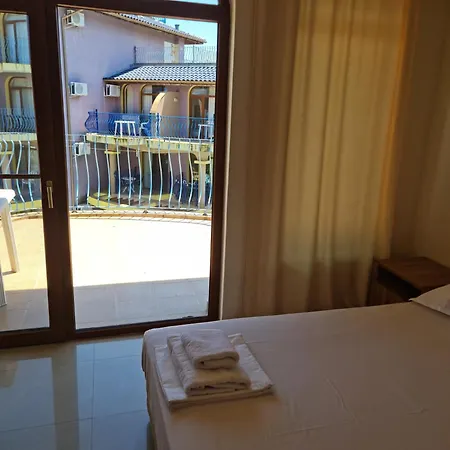 за гости гардън бийч *