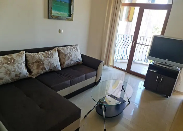 за гости гардън бийч Lägenhet Tjernomorets